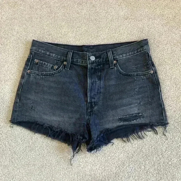 Levi’s 501 black ripped high rise jean shorts in size 28 - Picture 1 of 4